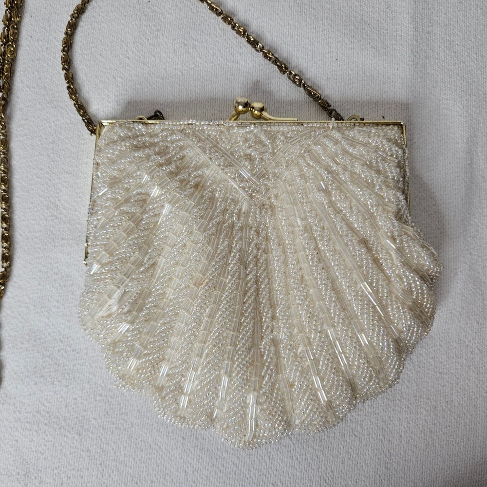 La Regale Vintage Beaded Shell Crossbody Clutch Bag Iridescent White Gold Chain - Picture 3 of 6